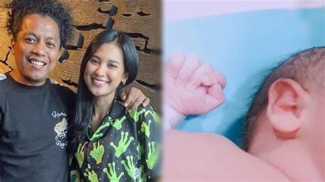 Akhirnya Terungkap Kisah Haru Di Balik Lahirnya Anak Pertama Arie Kriting Dan Indah Permatasari