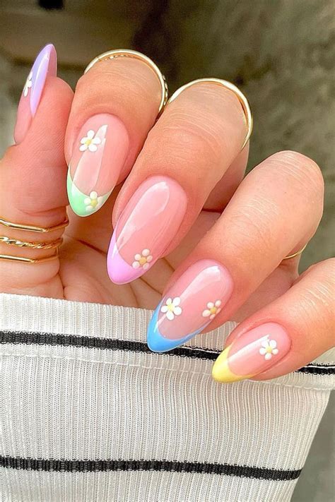 The Prettiest Summer Nail Designs Weve Saved Mix And Match Daisy