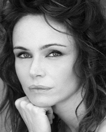 Francesca Neri Italian Actress Italian Beauty Famous Faces