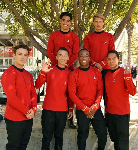 Star Trek Crew Comic Con Cosplays 2016 Popsugar Tech Photo 55