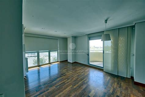 Cerca de carabanchel · 68 m² · 1.985 €/m² · 3 habitaciones · 1 baño · piso y además sin comisiones adicionales! | Piso en venta en Valencia de 100 m2