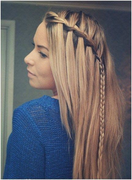 Fetching Hairstyles For Straight Hair To Sport This Season Casual