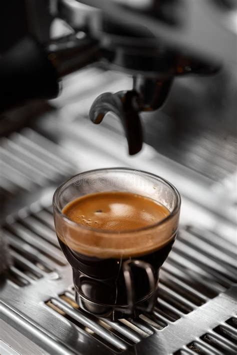 Making Single Shot Espresso Stock Image Image Of Shop Stain 48863397