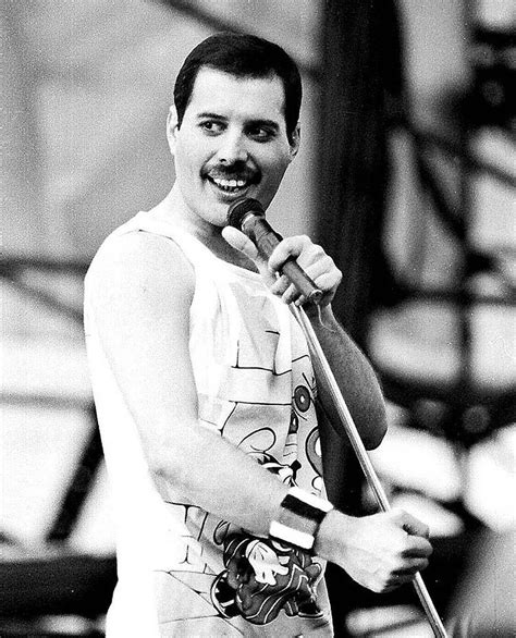 Queen Brian May I Am A Queen John Deacon Queen Lead Singer Icon