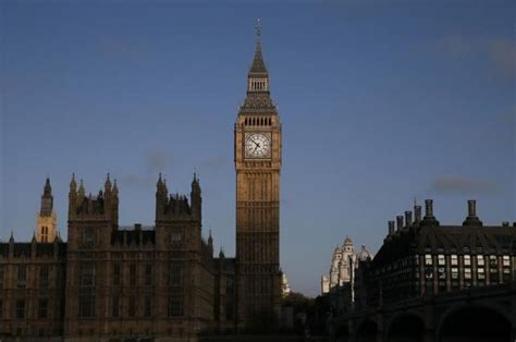 London S Big Ben Clock Chimes To Be Silenced For Urgent Repairs