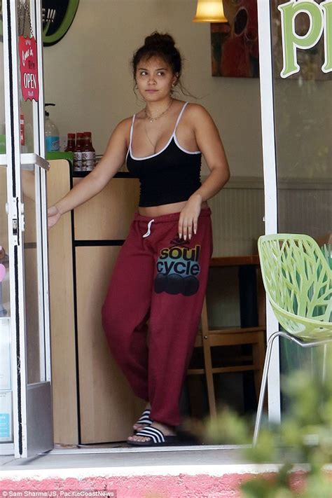 Vanessa Hudgens Goes From Drab To Fab As She Swaps Out Sweatpants For A