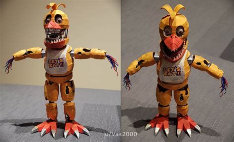 Withered Chica Papercraft