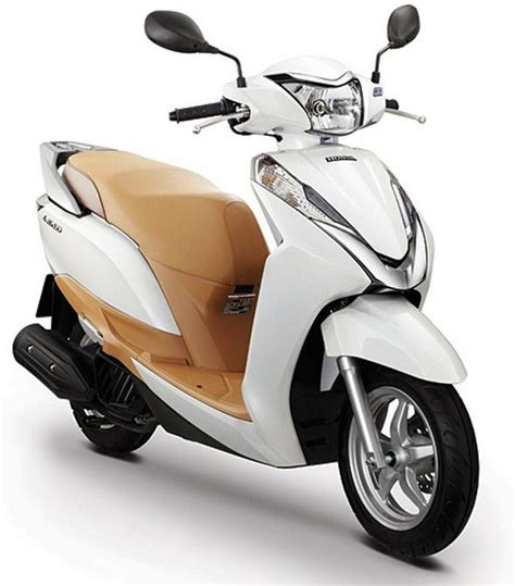 Apart from other stellar specs, the hero scooters are the best mileage scooters in india that come with a high quality performing engine and superior torque. Honda Activa i Scooter Price in India | Scooter bike ...
