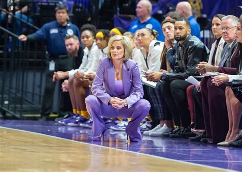 Lsu Womens Basketball Coach Kim Mulkey Were Not Supposed To Beat Tennessee South Carolina