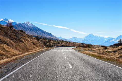 Road To Mount Cook National Park South Island New Zealand Stock Image