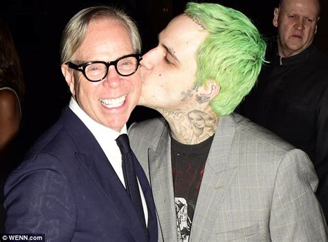 Ricky Hil Plants Kiss On Father Tommy Hilfigers Cheek At Charity