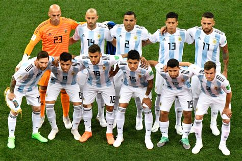 الأرجنتين، وتُعرف رسميا باسم جمهورية الأرجنتين (بالإسبانية: التعادل السلبى يسيطر على أول 25 دقيقة من مباراة الأرجنتين ...
