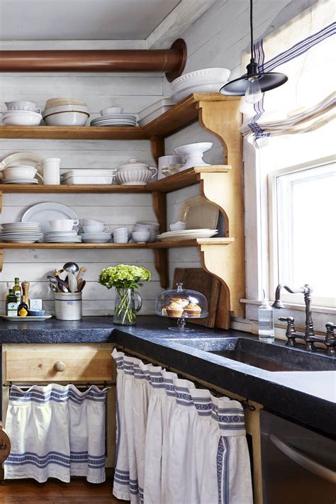 This dynamic duo is perfect for farmhouse kitchens. 50+ Best Farmhouse Kitchen Decor and Design Ideas for 2021