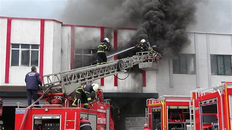 Adana yangın haberi sayfasında en son yaşanan adana yangın gelişmeleri ile birlikte geçmişten bugüne cnn türk'e eklenen adana yangın haber başlıkları yer almaktadır. İŞ YERİNDE YANGIN! | Yeni Günde Haber | Güncel Son Dakika ...