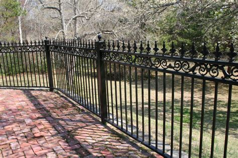 Iron fencing should be functional, strong and beautiful. Iron Fencing Birmingham AL | Allen Iron Works