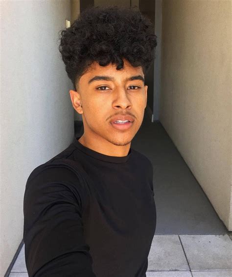 Maybe you would like to learn more about one of these? Pin by NGZADI on Singers (2020) | Guys with black hair ...