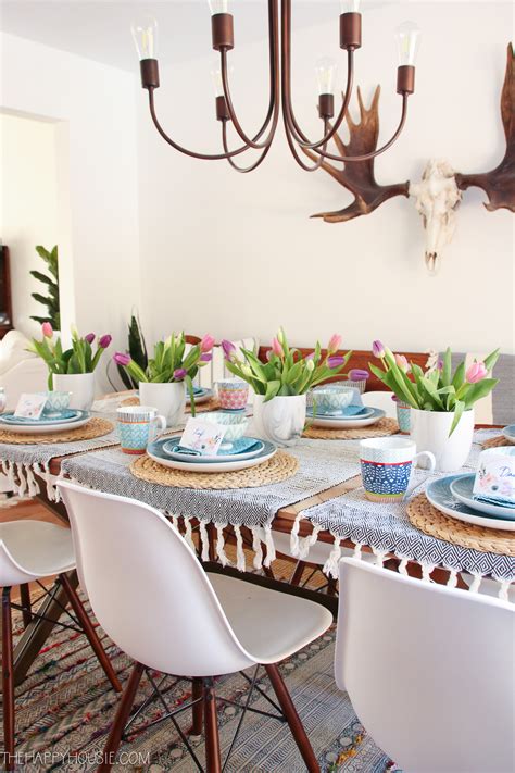 Simple Boho Chic Spring Dining Room And Tablescape The