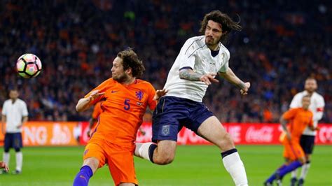 Tchèque le vendredi 04 juin 2021. NED vs ITA UEFA National League 2020 Live Score ...