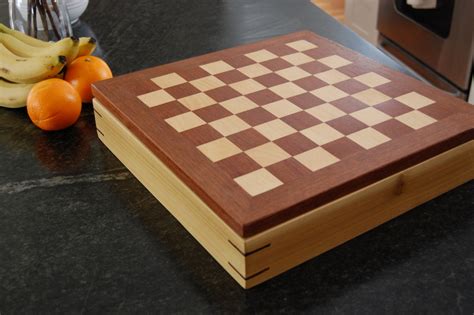 Setup or play in a tournament. Making a chessboard