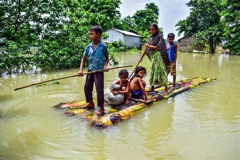Assam Floods 33 Dead 15 Lakh People Affected As Flood Hits 21 Districts Ibtimes India