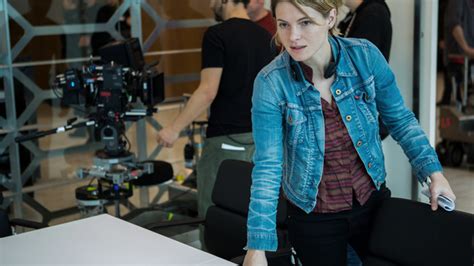 Covenant, the long awaited sequel to prometheus, will soon begin filming in australia. ALIEN: COVENANT Star Amy Seimetz Cast As The Female Lead ...