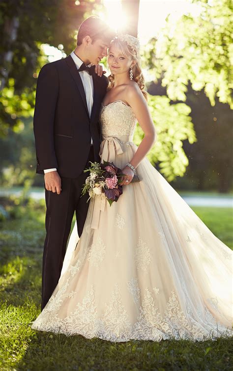 We follow the highest standards in the wedding dress industry, ensuring the quality of each dress, and committing ourselves to helping korean. Lace on Tulle Designer Wedding Dress | Essense of Australia