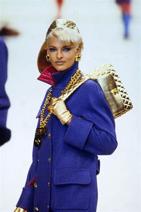 Linda Evangelista Chanel Runway Show Fw 1991 Fashion 2021 Fashion