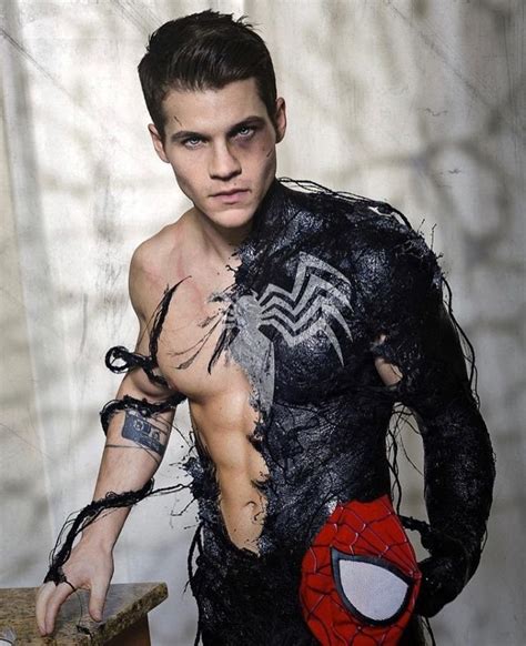 Pin By Marroh On Cosplay Comic Costume Spiderman Costume Cosplay