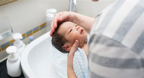 You should visit your baby's health care provider if you have concerns about her growth or weight gain. Bath Time | BabyCenter