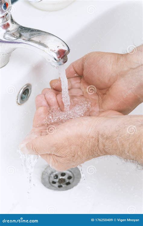 Old Man Washes His Hands Stock Image Image Of Cleanliness 176250409