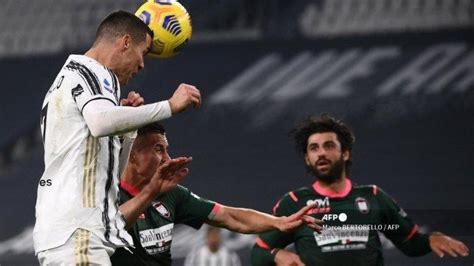 Juventus vs milan will be a direct challenge for a spot in next season's champions league. Hasil Liga Italia - Juventus Kalah dan Inter Milan Imbang ...