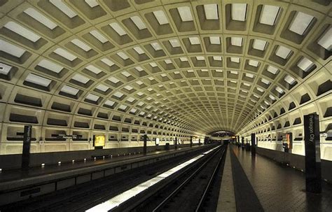Zdjęcia Stacja Metra Pentagon City Washington Dc Pentagon Metro Usa