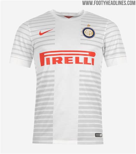 Rechts im strafraum kann kjaer eine flache flanke von lukaku zunächst per grätsche bereinigen. Nike Inter Milan 20-21 Away Kit Leaked - Footy Headlines