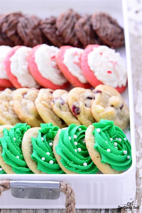 See more ideas about christmas cookies, cookie decorating, cookies. Four Christmas Cookies From One Basic Dough