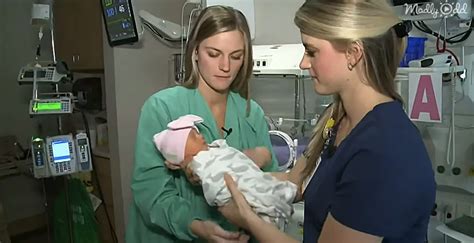 Identical Twins Delivered By Identical Twin Nurses Interesting