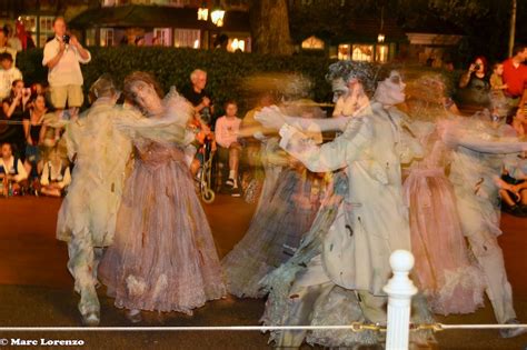 Haunted Mansion Ballroom Dancers Love Polynesian Resort Disney