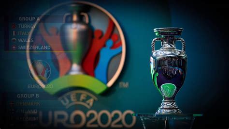 Die em 2021 wird in 11 spielorte auf dem europäischen kontinent ausgetragen. EM-Endrunde 2021 komplett - Gruppen, Anstoßzeiten ...