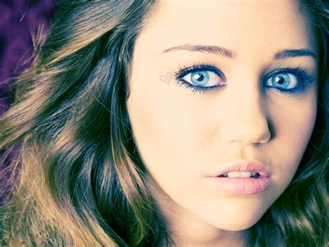 Miley Cyrus Wallpapers Highlight Wallpapers