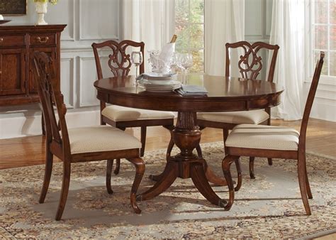 Ansley Manor Round Pedestal Table 5 Piece Dining Set In Cinnamon Finish