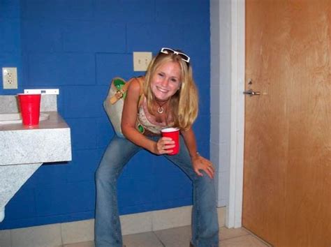 Drunk Girls Love Bathrooms 88 Pics