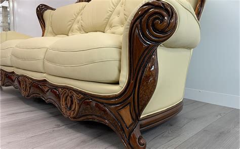 Majestic Luxury Italian Leather Sofas By Deluca Interiors