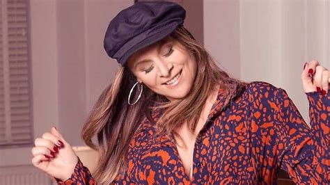 The best things in life are free. Trijntje zingt voor jarige Mannes in We want more