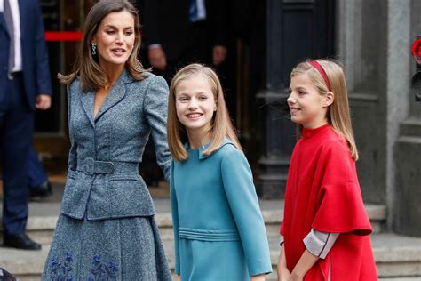 El plan navideño y secreto de la reina Letizia y sus hijas Vanity Fair