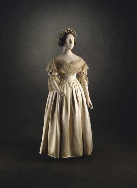 Rental prices for formal dresses and gowns start at around $50 and designers include badgley mischka after the wedding day comes and goes, you simply send the dress back. 1840 - Queen Victoria's Wedding Dress | Fashion History ...