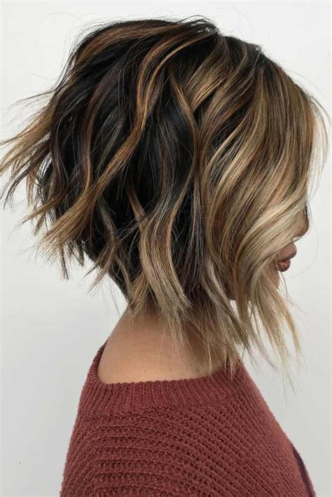 Inverted bob haircuts are meant for wavy hairstyles. Several Ways Of Pulling Off An Inverted Bob (With images ...