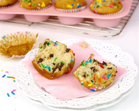 Funfetti Sprinkle Chocolate Chip Muffins The Lindsay Ann