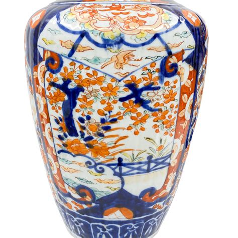 Coppia Di Vasi In Porcellana Imari Giappone Xix Secolo Vendita