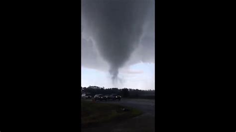 Tornado Touches Down Near Savannah Georgia Youtube