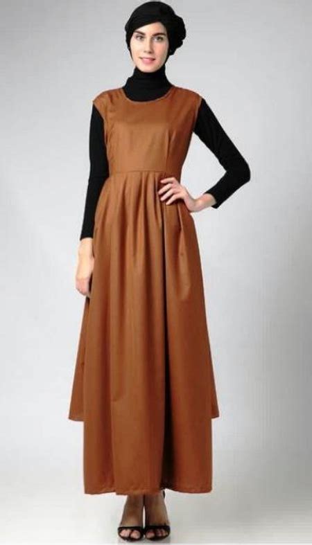 Jangan lupakan juga model aju terbaru atasan wanita berupa kemeja casual. 15 Baju Kerja Ibu Hamil Muslim Terbaru 2016 Cantik dan Modis