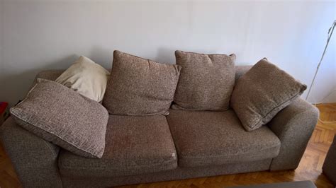 Kožne set garniture idealne su za manje dnevne sobe. SIMPO garnitura za dnevnu sobu sa klub stolom (54594839) - Limundo.com